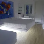 Otherview Villa *